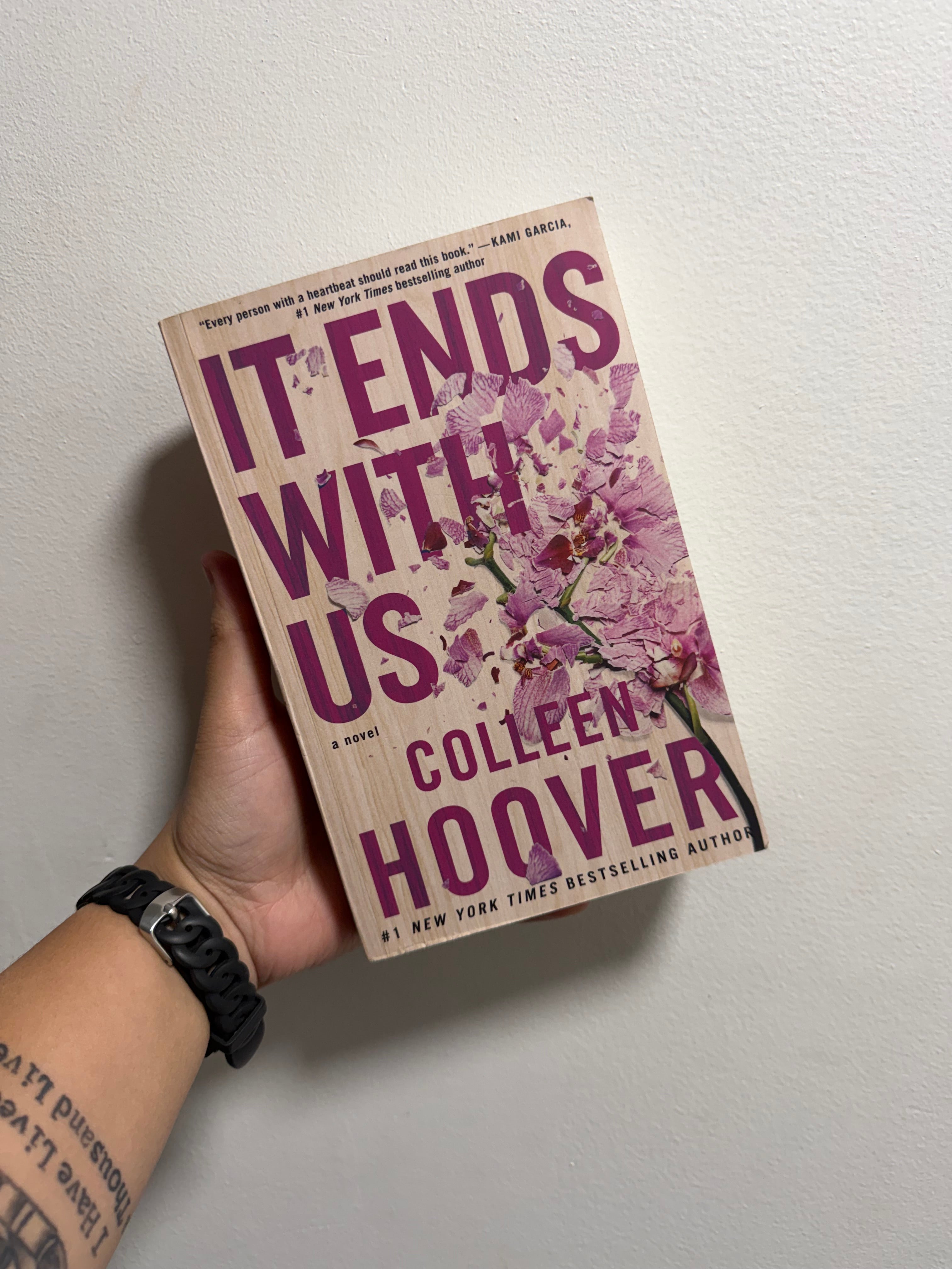 It Ends With Us- Colleen Hoover