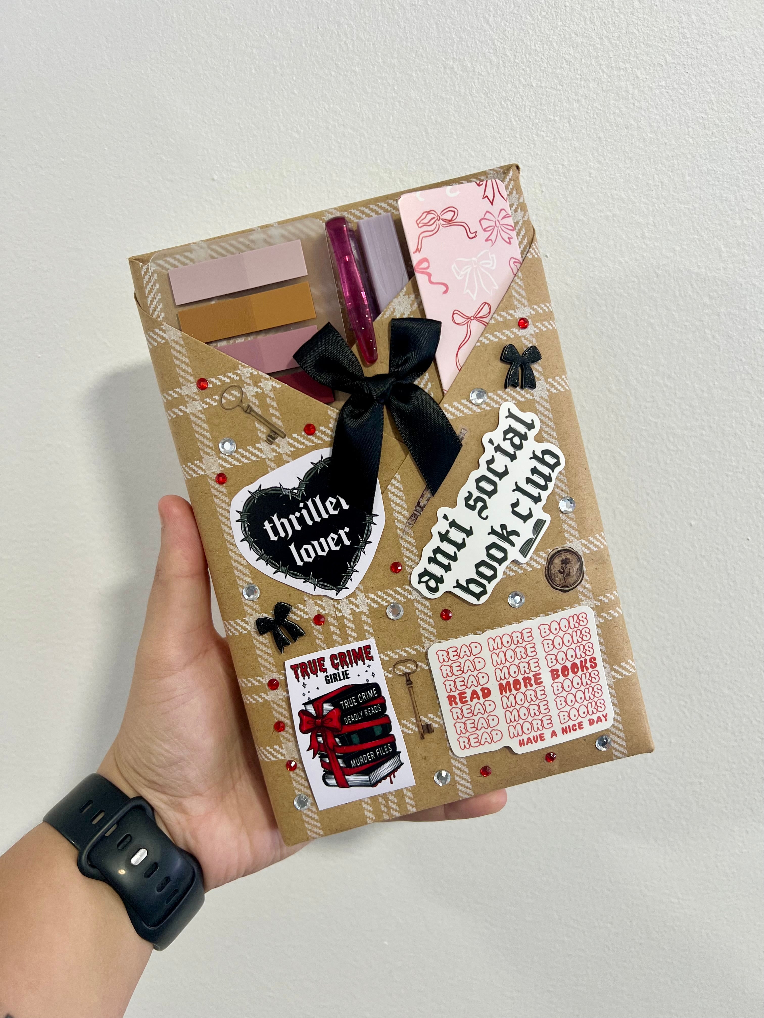 Thriller Blind Date with A Book