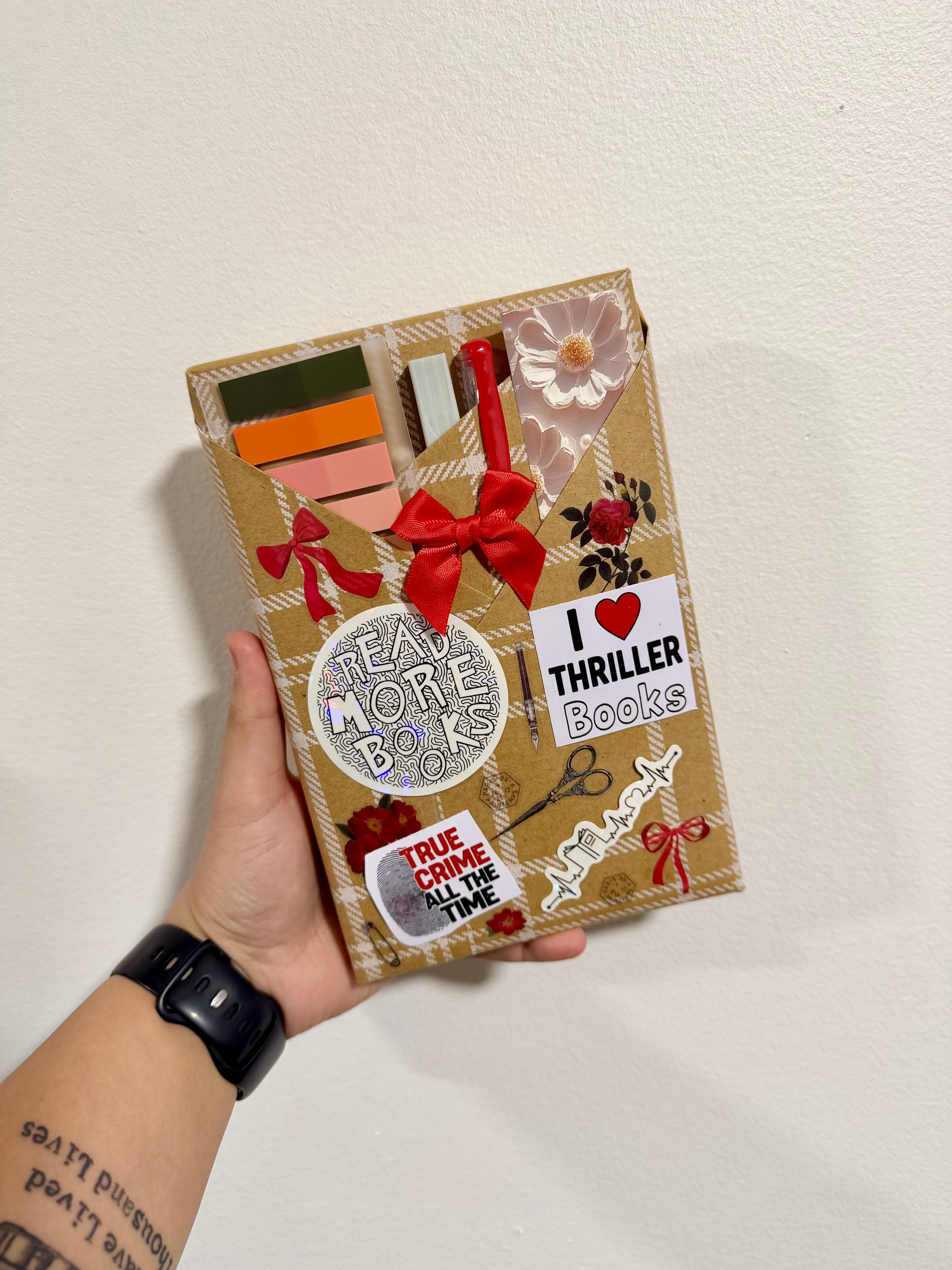 Thriller Blind Date with A Book