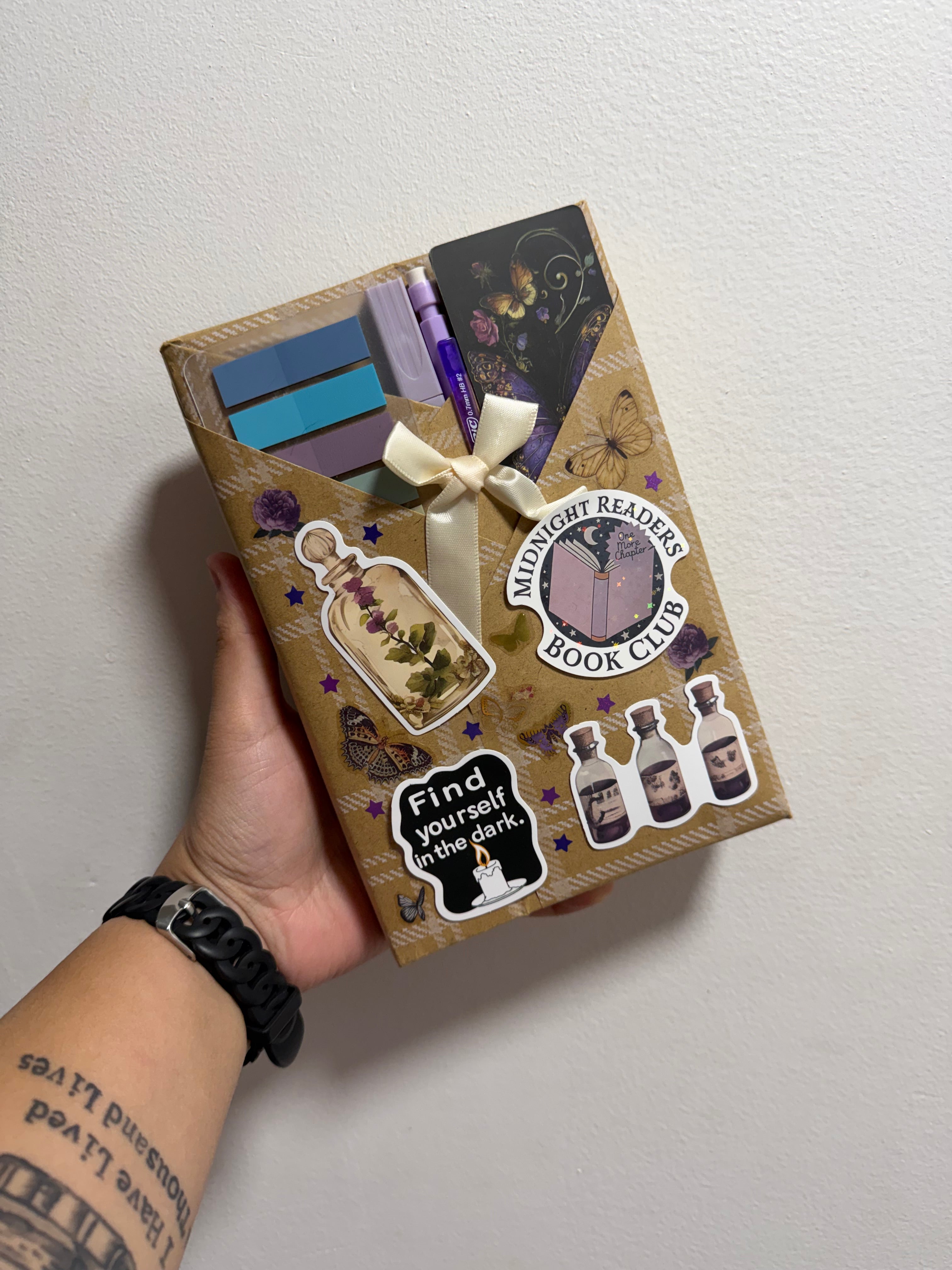 Thriller Blind Date with A Book