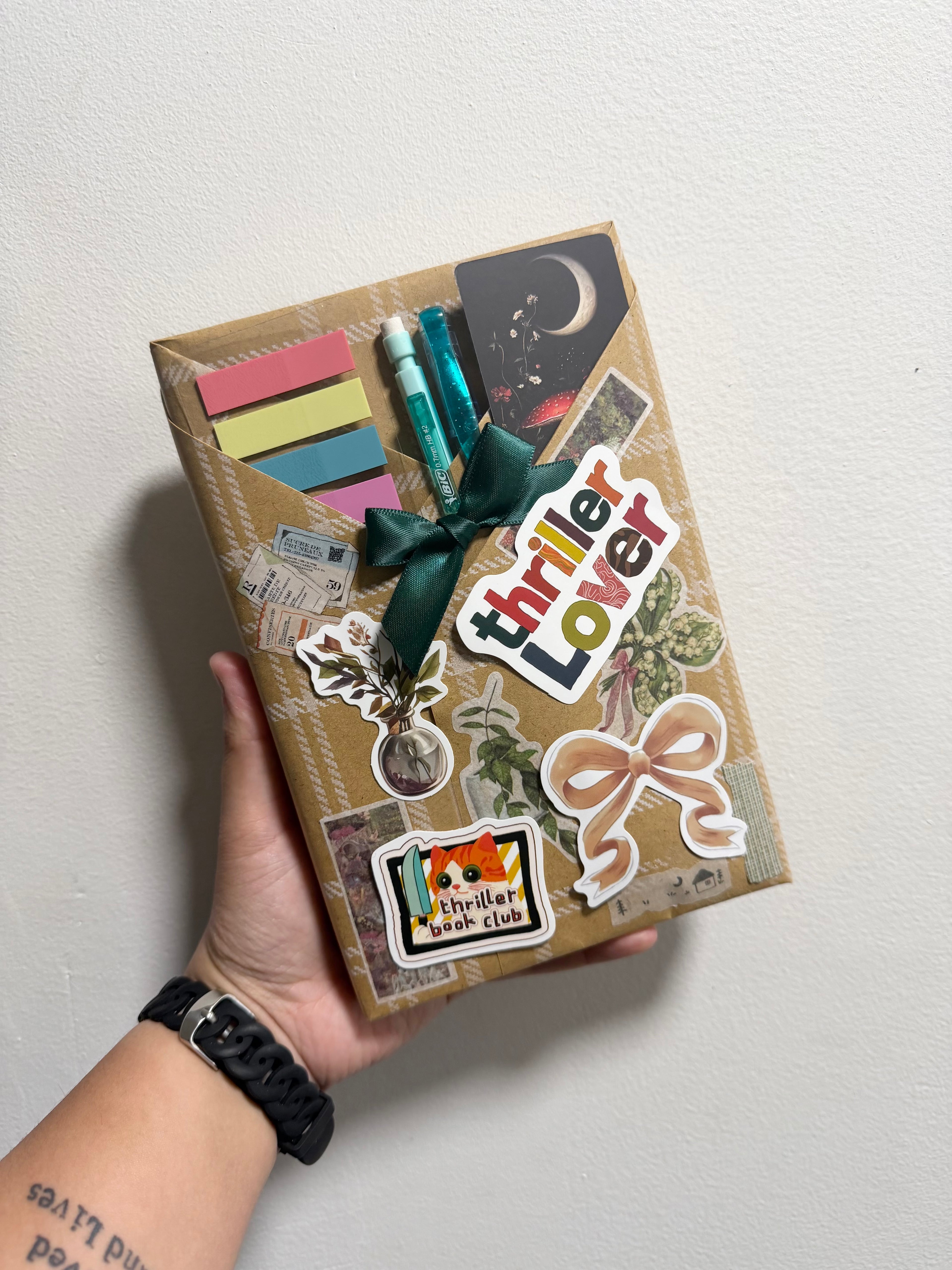 YA Thriller Blind Date with A Book